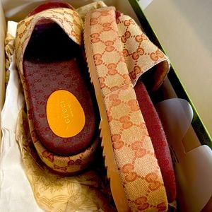 Gucci brown GG Angelina Platform Sandal